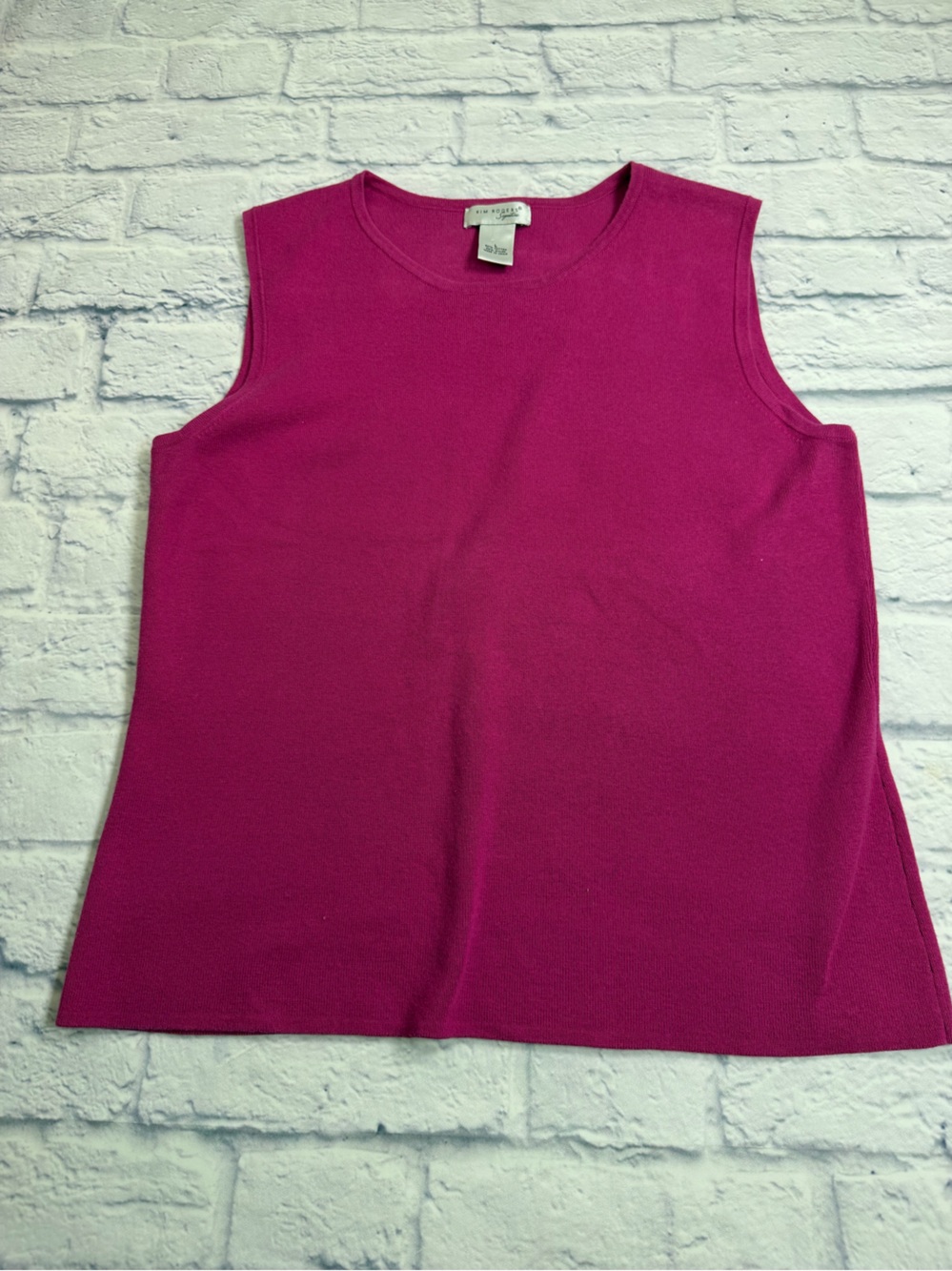 Kim Rogers Bright Fuchsia Sleeveless Knit Tank. Cotton/Nylon Blend. Size L.